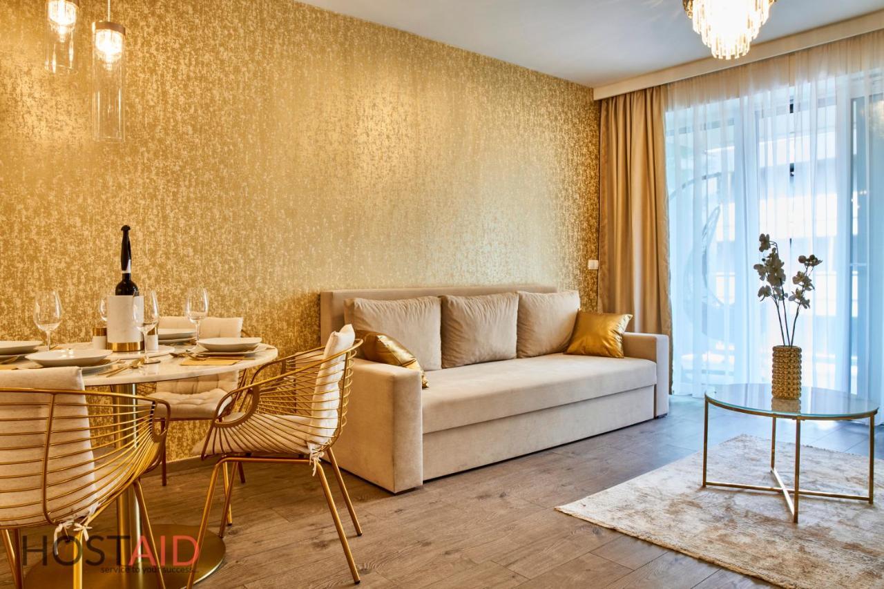 Azur Apartment - Hostaid Шиофок Экстерьер фото