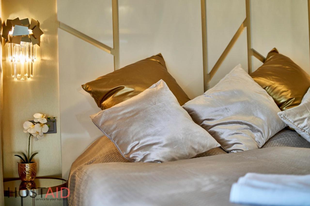 Azur Apartment - Hostaid Шиофок Экстерьер фото